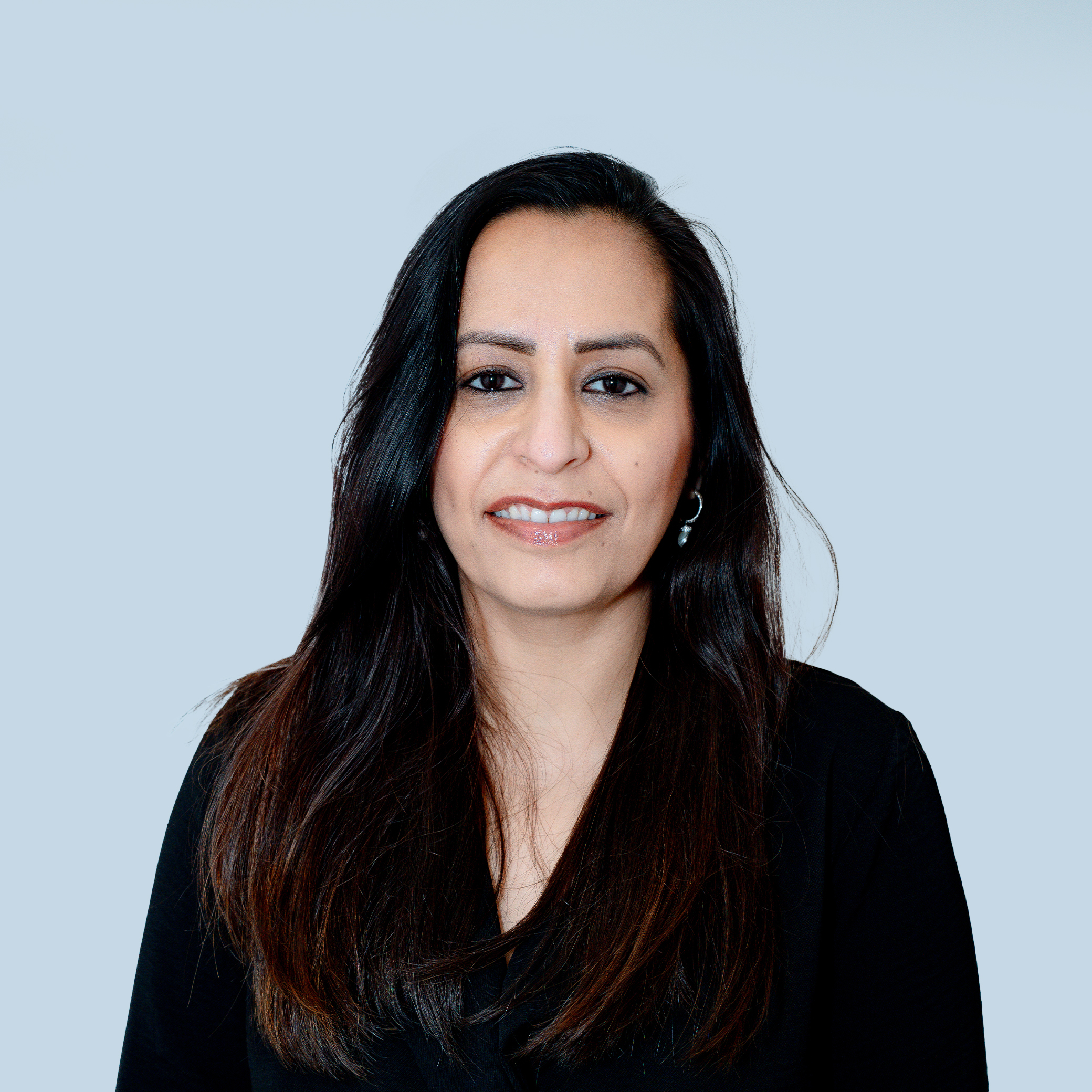 Dr Kavya Ahuja
